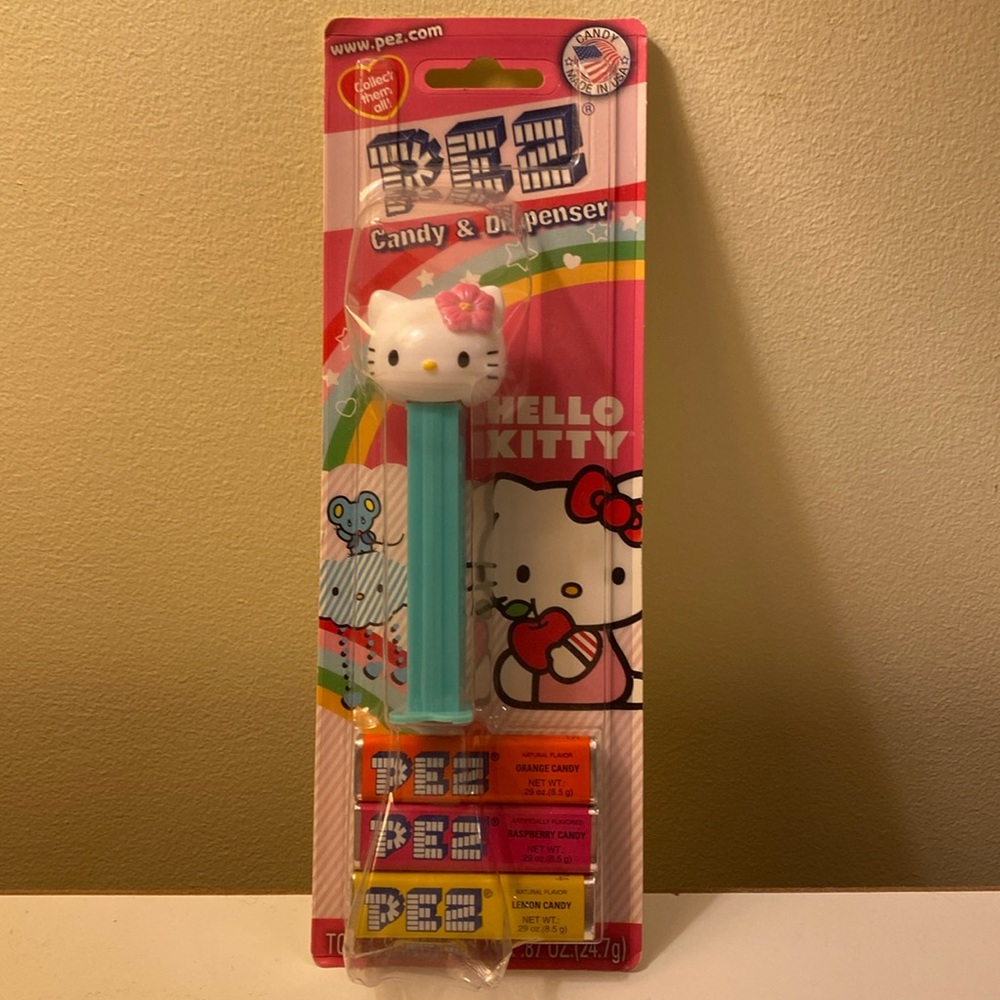 Hello Kitty Sanrio Pez Dispenser